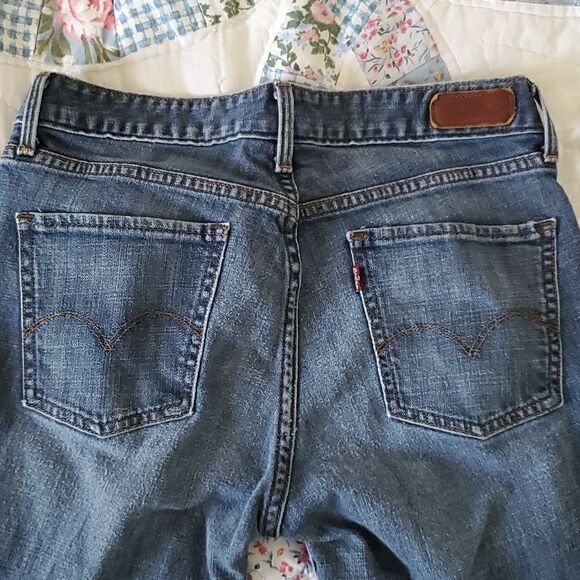 Levi's 553 Mid Rise Boot Cut Women's Jeans Size 6S - Picture 8 of 12